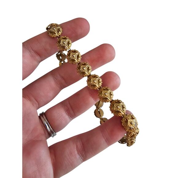 Vintage Mid Century Gold Tone Single Strand Necklace Intricate Gold Beads - Picture 5 of 5